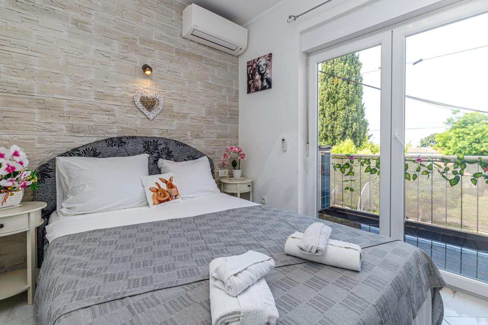 Genoa Rooms Poreč Oda fotoğraf