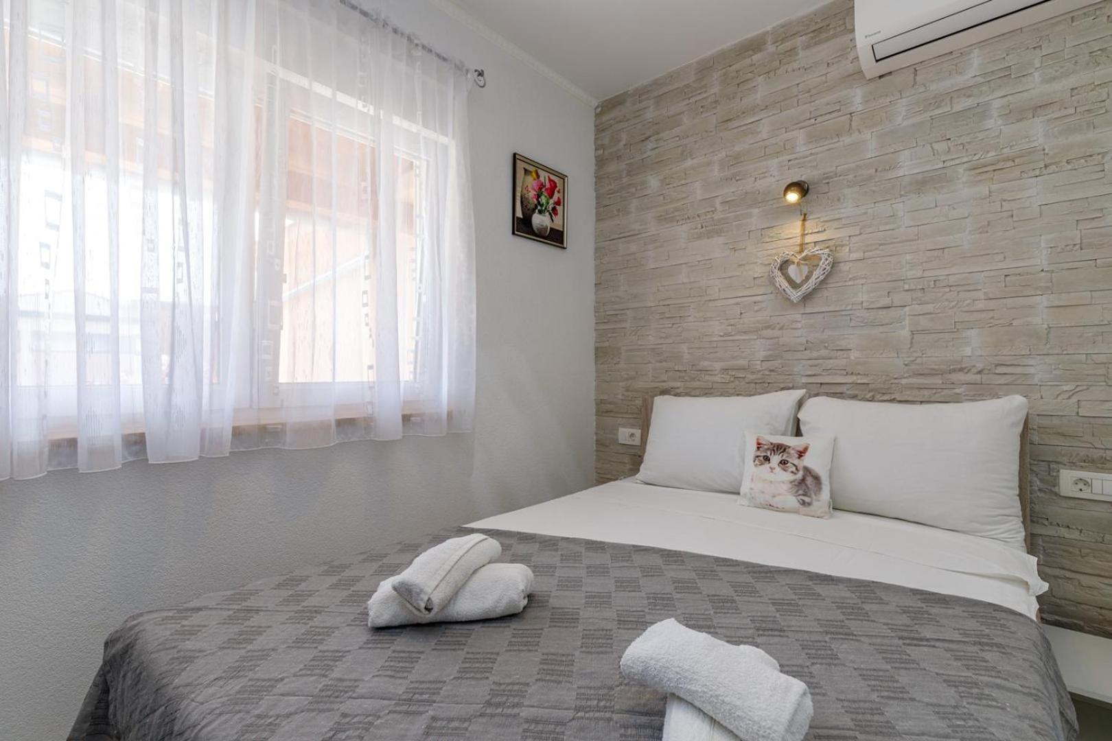 Genoa Rooms Poreč Oda fotoğraf